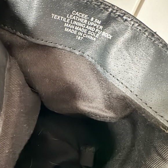 Black Leather Knee-High Boots - Picture 10 of 10